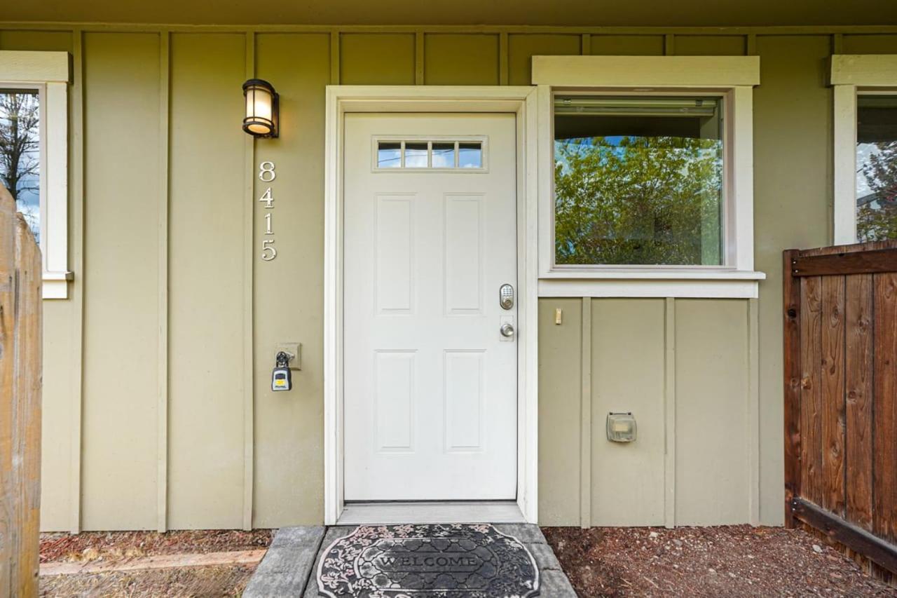 Stylish North Seattle Townhouse- Dual Master Suites Luaran gambar