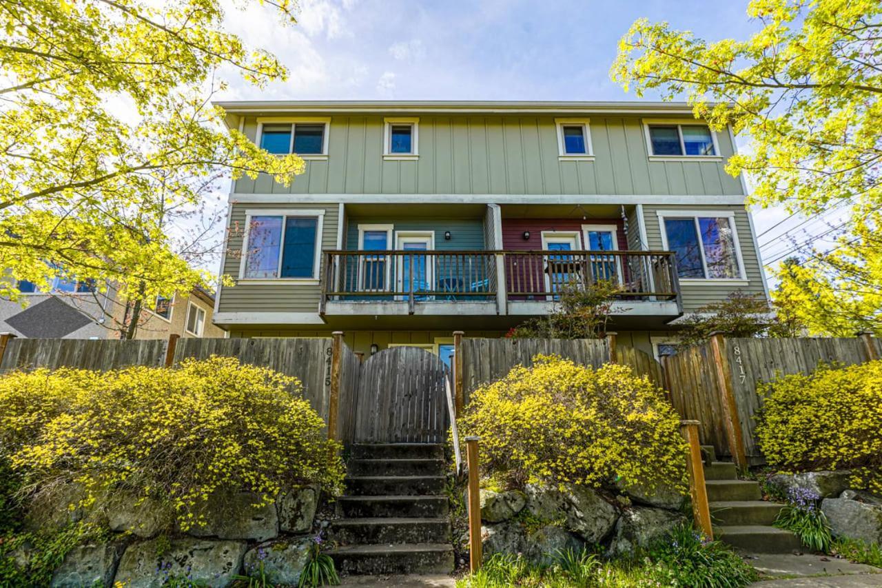 Stylish North Seattle Townhouse- Dual Master Suites Luaran gambar